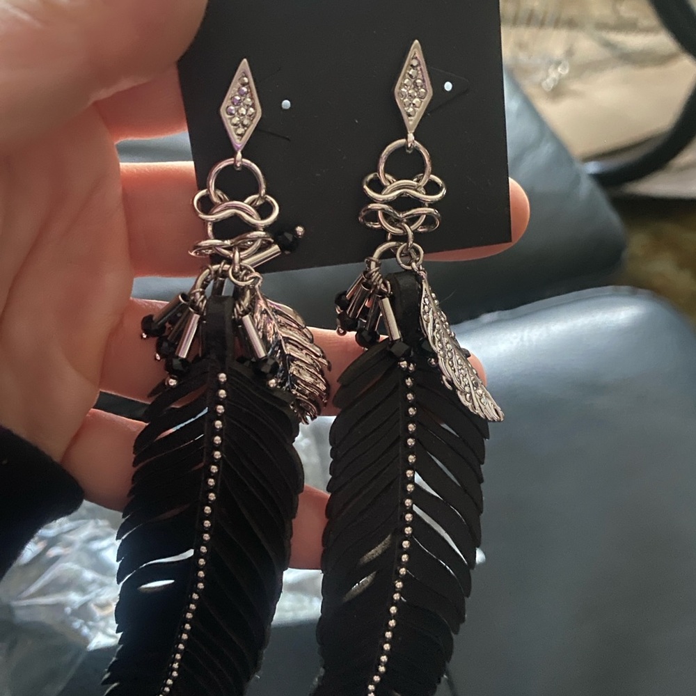 Rebecca Minkoff Leather Feather Earrings Black Feather and Crystals - Picture 5 of 6
